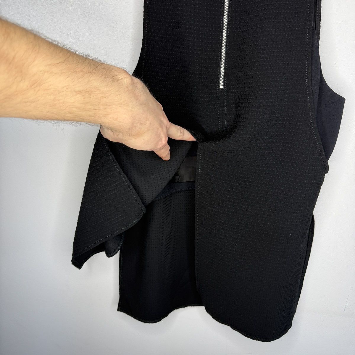 Helmut Lang Vintage Brand Helmut Lang Sleeveless Top 2000s Size M / US 6-8 / IT 42-44 - 8 Thumbnail
