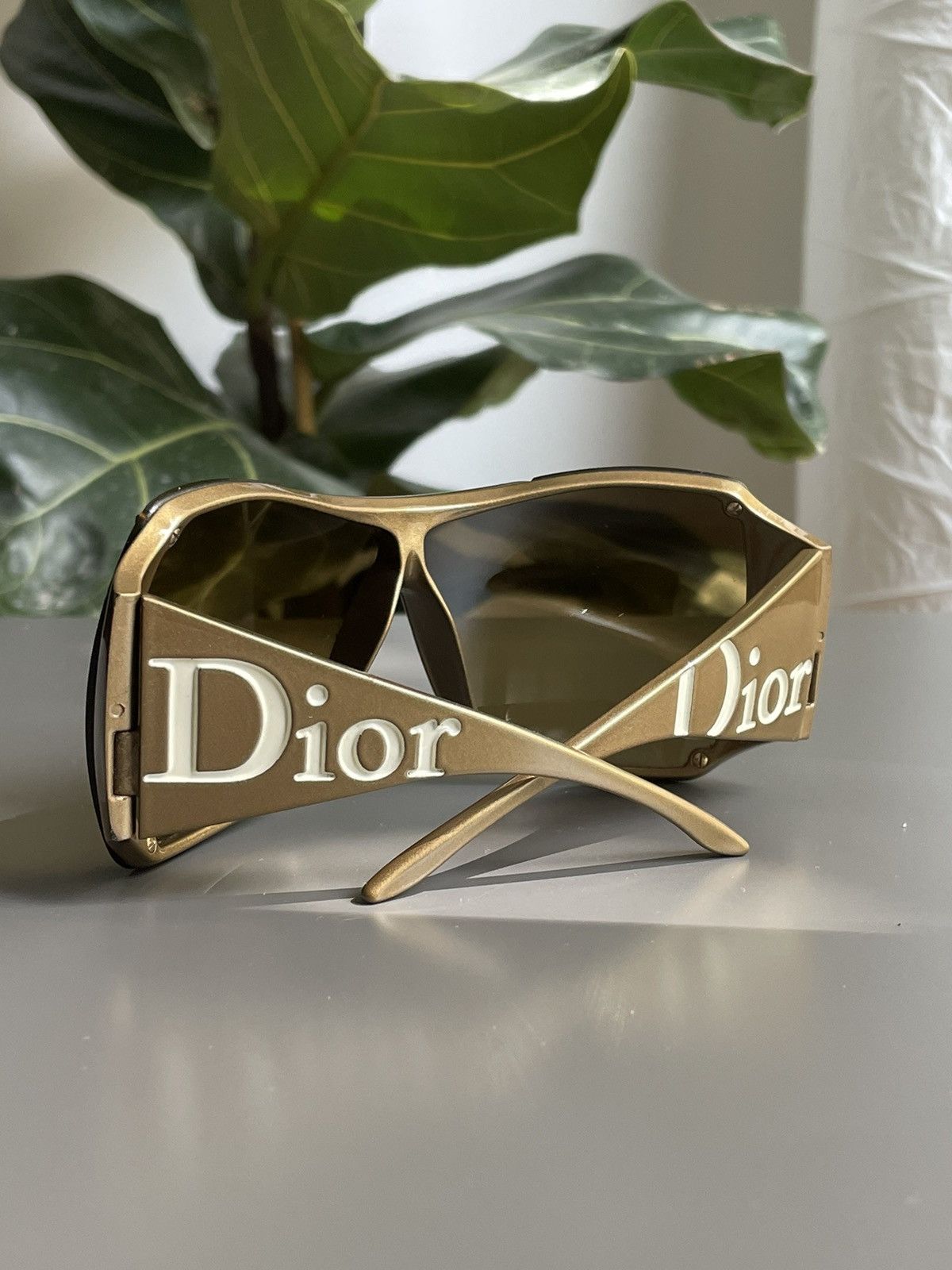 image of Dior Sunglasses Overshine 1 Shield Mask Cd Sport Vintage in Gold, Women's