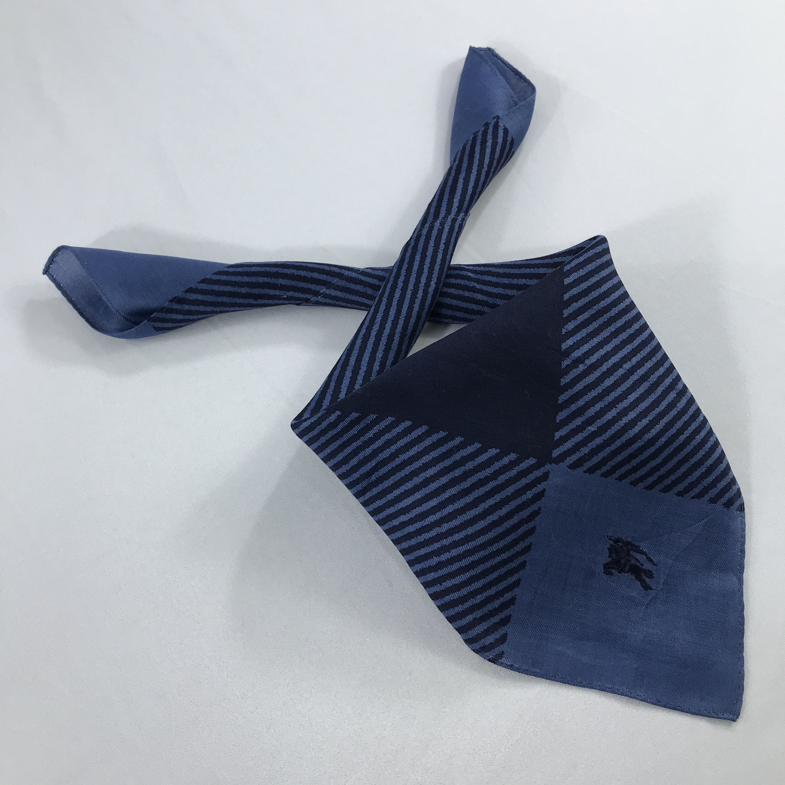 Burberry × Vintage Burberry Bandana / Handkerchief / Neckerchief - S2313 Size ONE SIZE - 4 Thumbnail