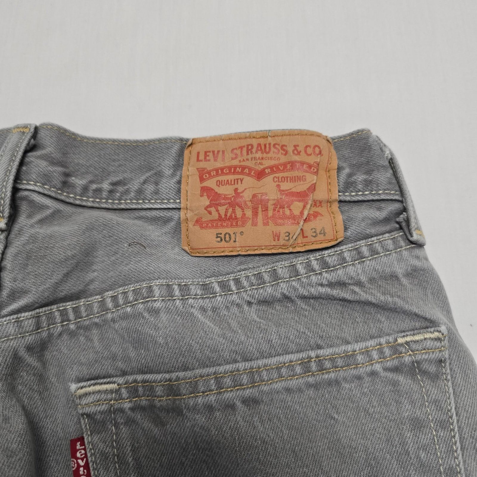 Levi's Levi's 501 Men's Gray Jeans 34x34 Distressed Vintage Style Size US 34 / EU 50 - 5 Thumbnail
