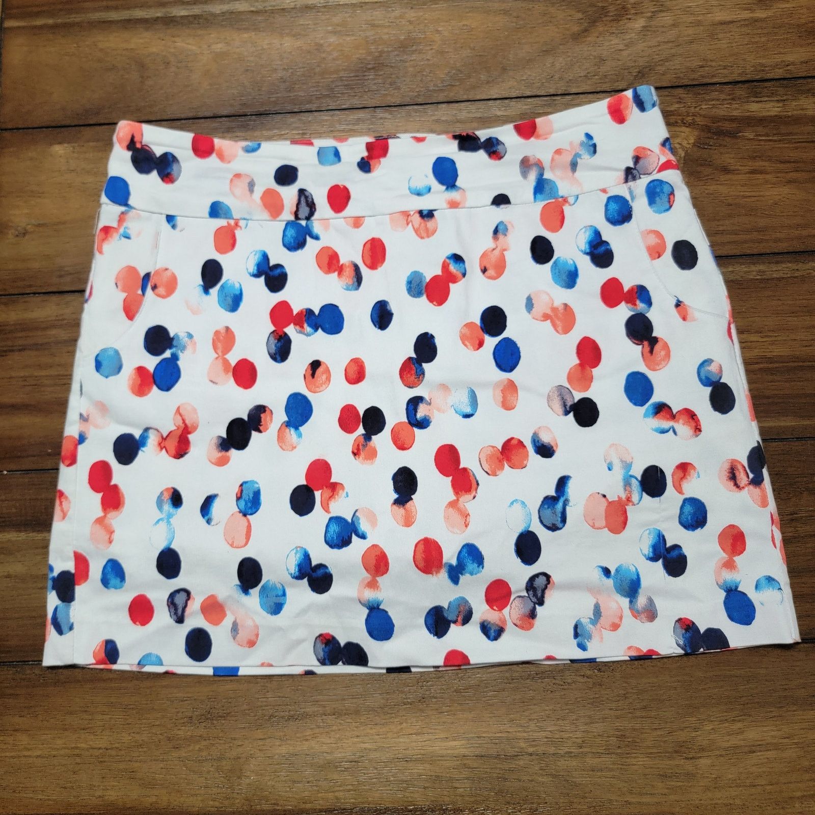 Other Zac & Rachel White w/ Blue & Red Dots Skorts - Size 12 Size 34" / US 12 / IT 48 - 1 Thumbnail