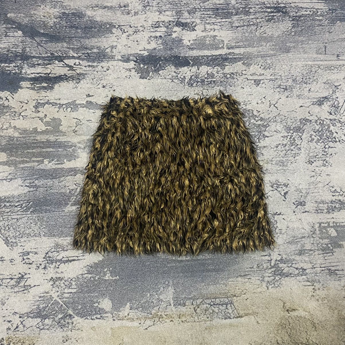 image of Hysteric Glamour x Vintage Gcw23Vintage Y2K Xgirl Japan Fluffy Sherpa Mini Skirt in Black Gold, Wom