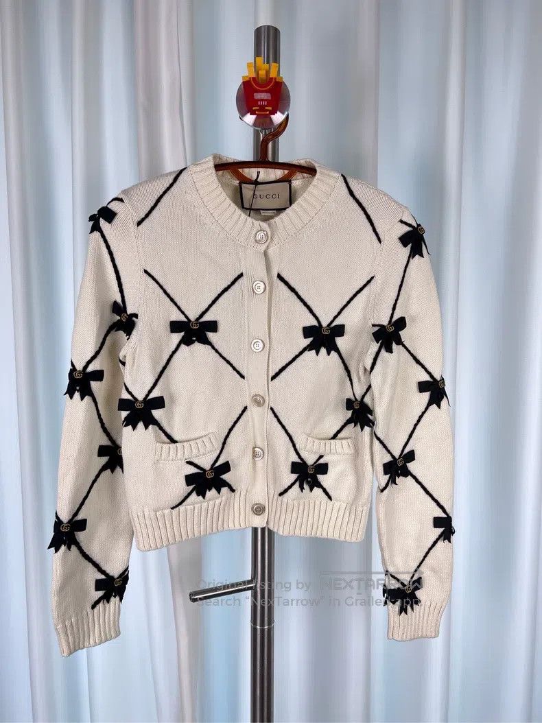 Gucci Gucci Knitted cardigan sweater with bow Size XS / US 0-2 / IT 36-38 - 2 Thumbnail
