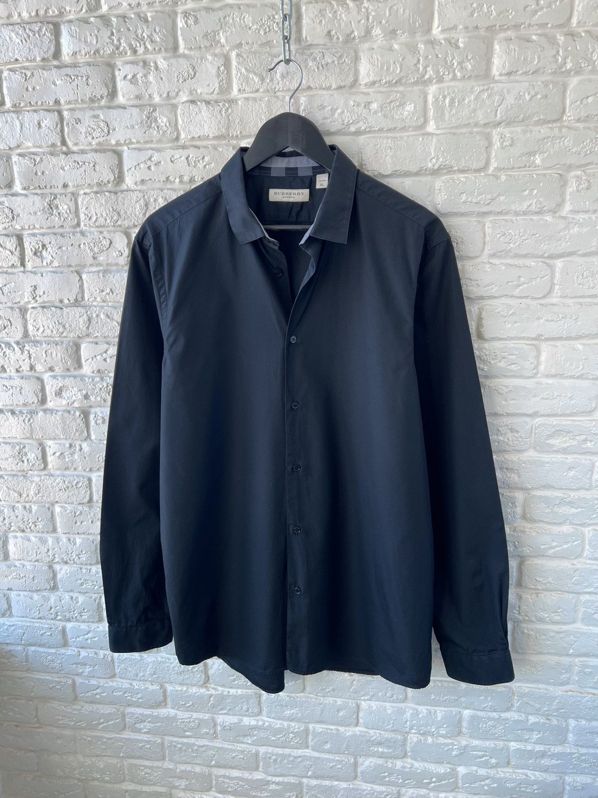 Burberry Burberry London Black Button Up Shirt Size US XL / EU 56 / 4 - 1 Thumbnail