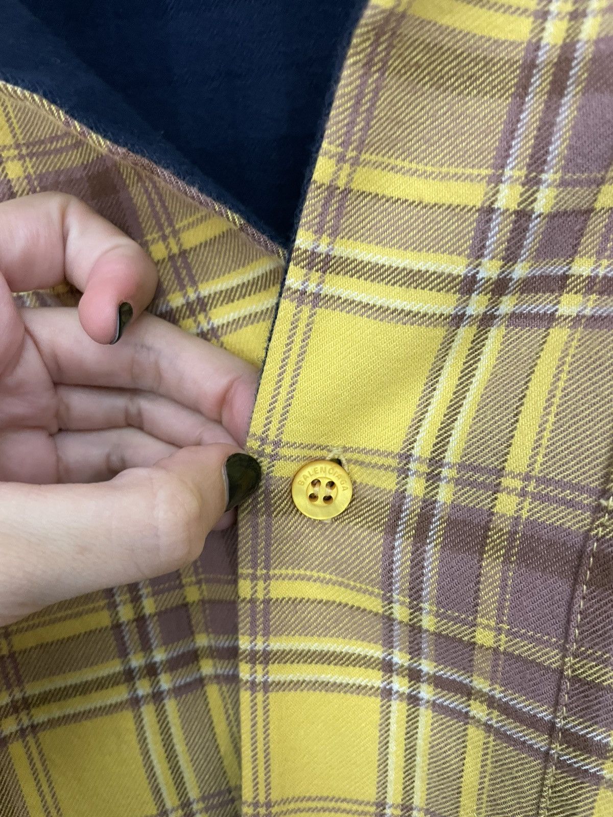 Balenciaga Reversible checked shirt Size US L / EU 52-54 / 3 - 2 Thumbnail