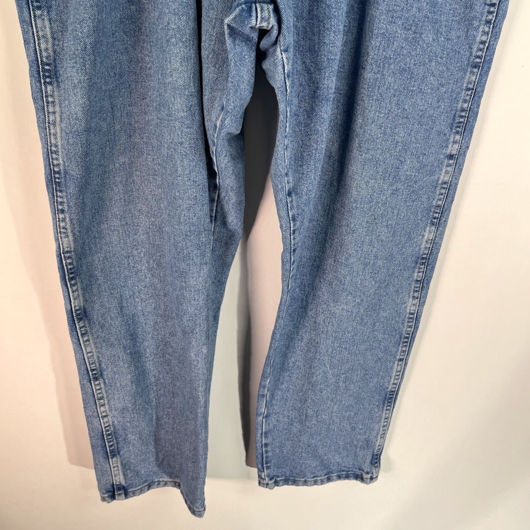 Wrangler VINTAGE Wrangler Genuine Blues Relaxed Fit Straight Leg Denim Jeans 40X32 Indigo Blue USA Mens Size US 40 / EU 56 - 3 Thumbnail