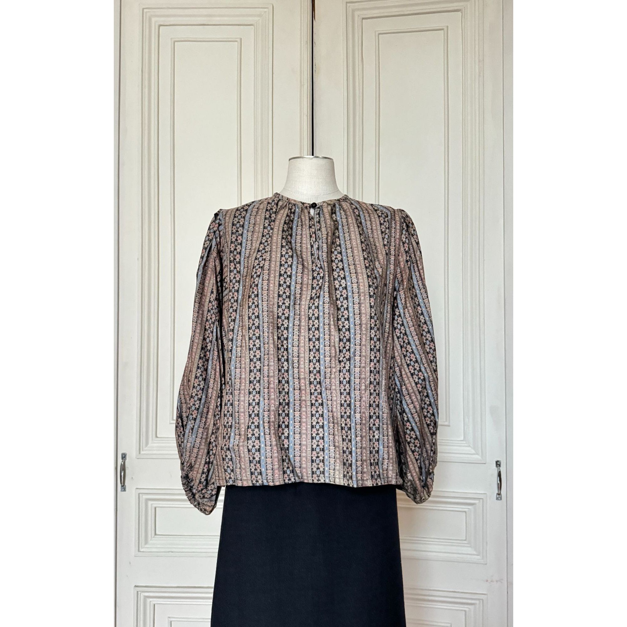 Yves Saint Laurent SS 1978 Silk Printed Blouse Shirt Size M / US 6-8 / IT 42-44 - 1 Thumbnail