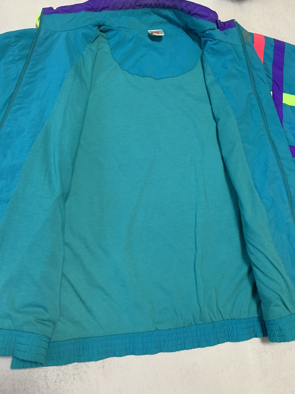 Vintage Vintage Nike Jacket Nylon Windbreaker Baggy Swoosh Y2K 90s Size US M / EU 48-50 / 2 - 11 Thumbnail