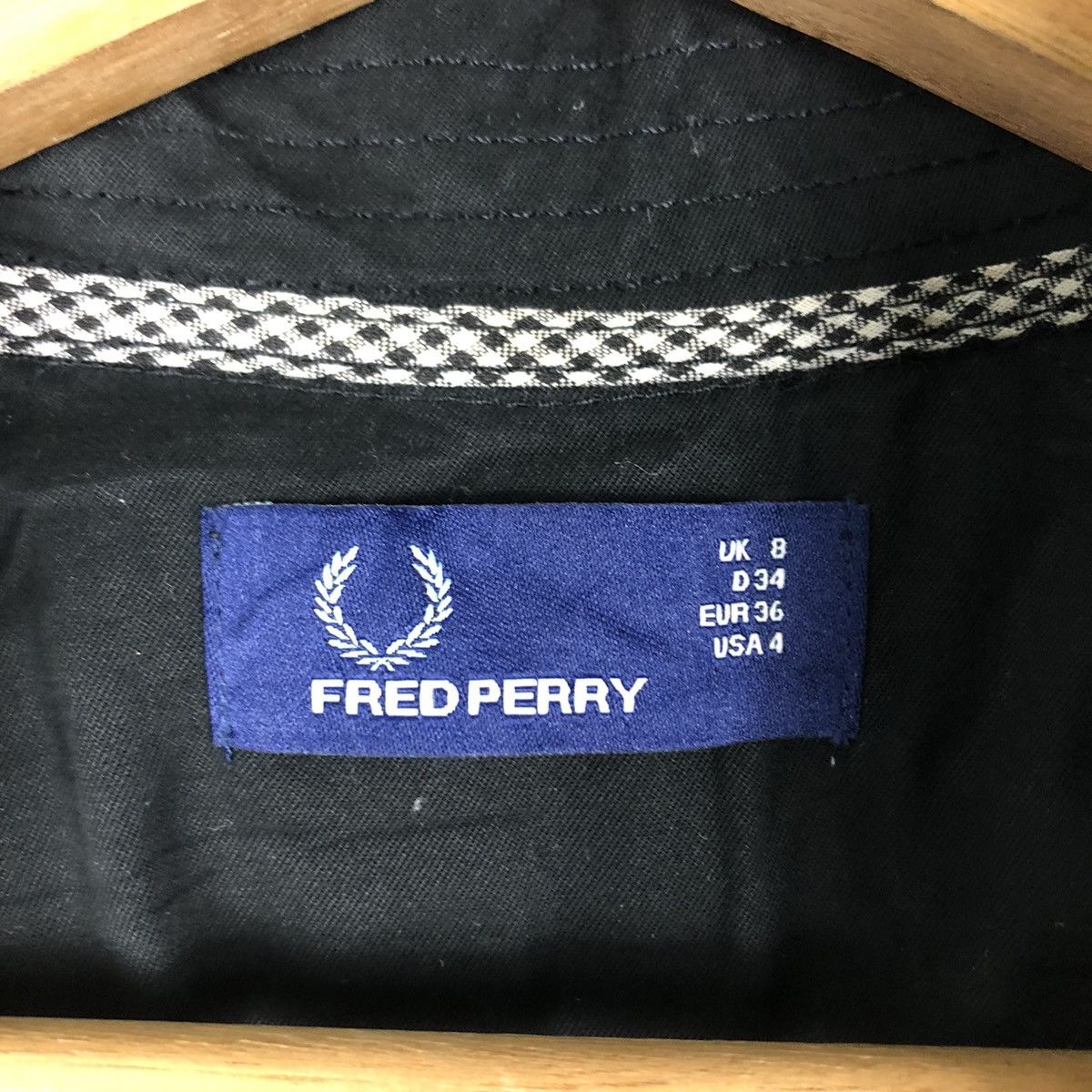 Fred Perry RARE BONDAGE PARACHUTE JACKET FRED PERRY INSPRE RAFF SIMONS Size US M / EU 48-50 / 2 - 13 Thumbnail
