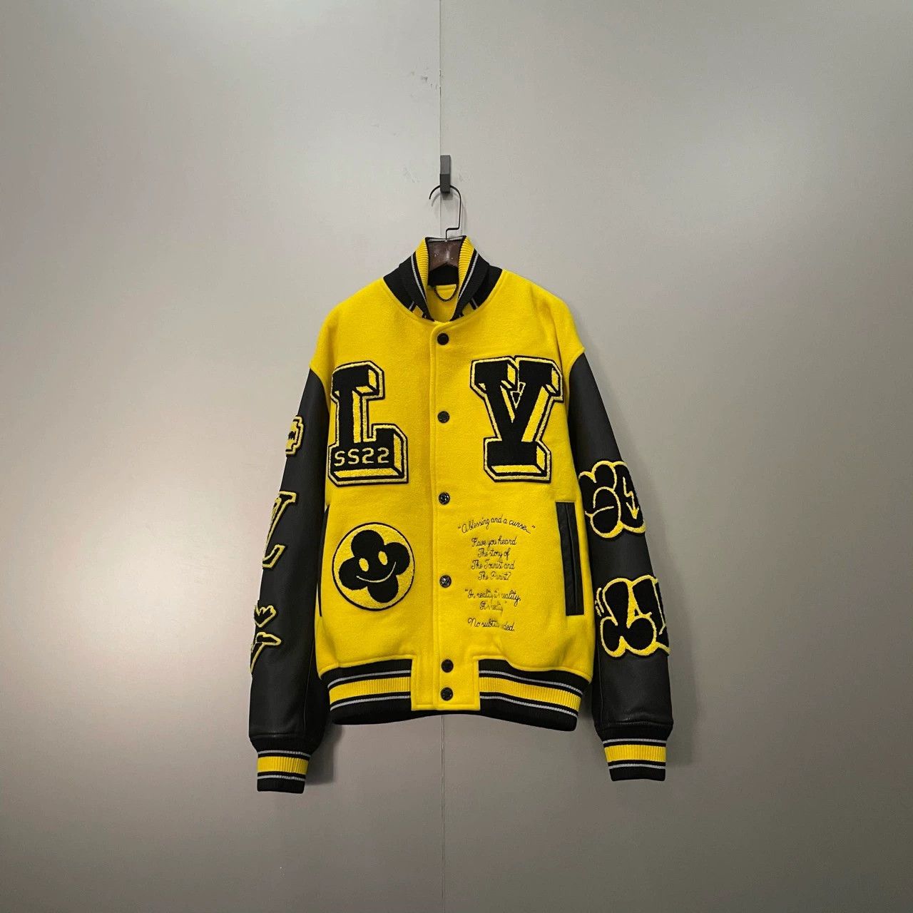 Louis Vuitton louis vuitton yellow varsity baseball jacket Size US L / EU 52-54 / 3 - 1 Thumbnail