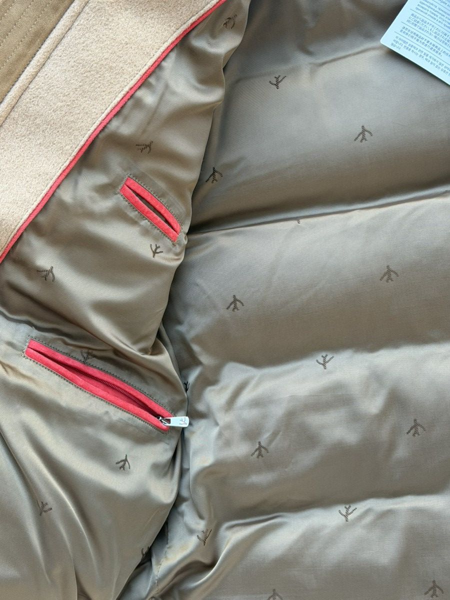 Isaia Napolii Isaia Napoli 100% Camel Down Vest EU52 L Made In Italy $4500 Size US L / EU 52-54 / 3 - 12 Thumbnail