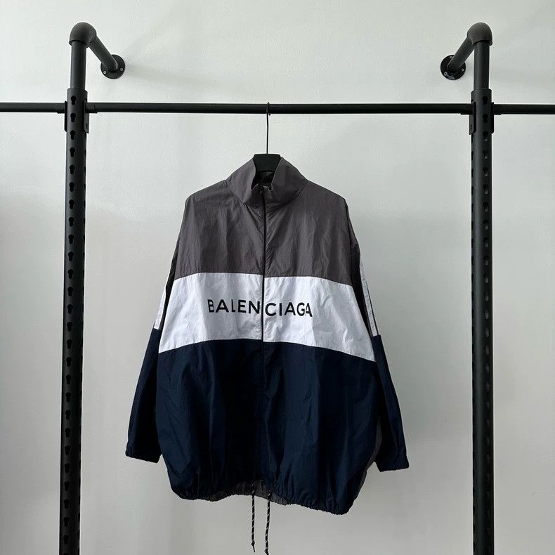 Balenciaga Balenciaga Printed logo color-block assault jacket 2502-Ne Size US XXS / EU 40 - 1 Thumbnail