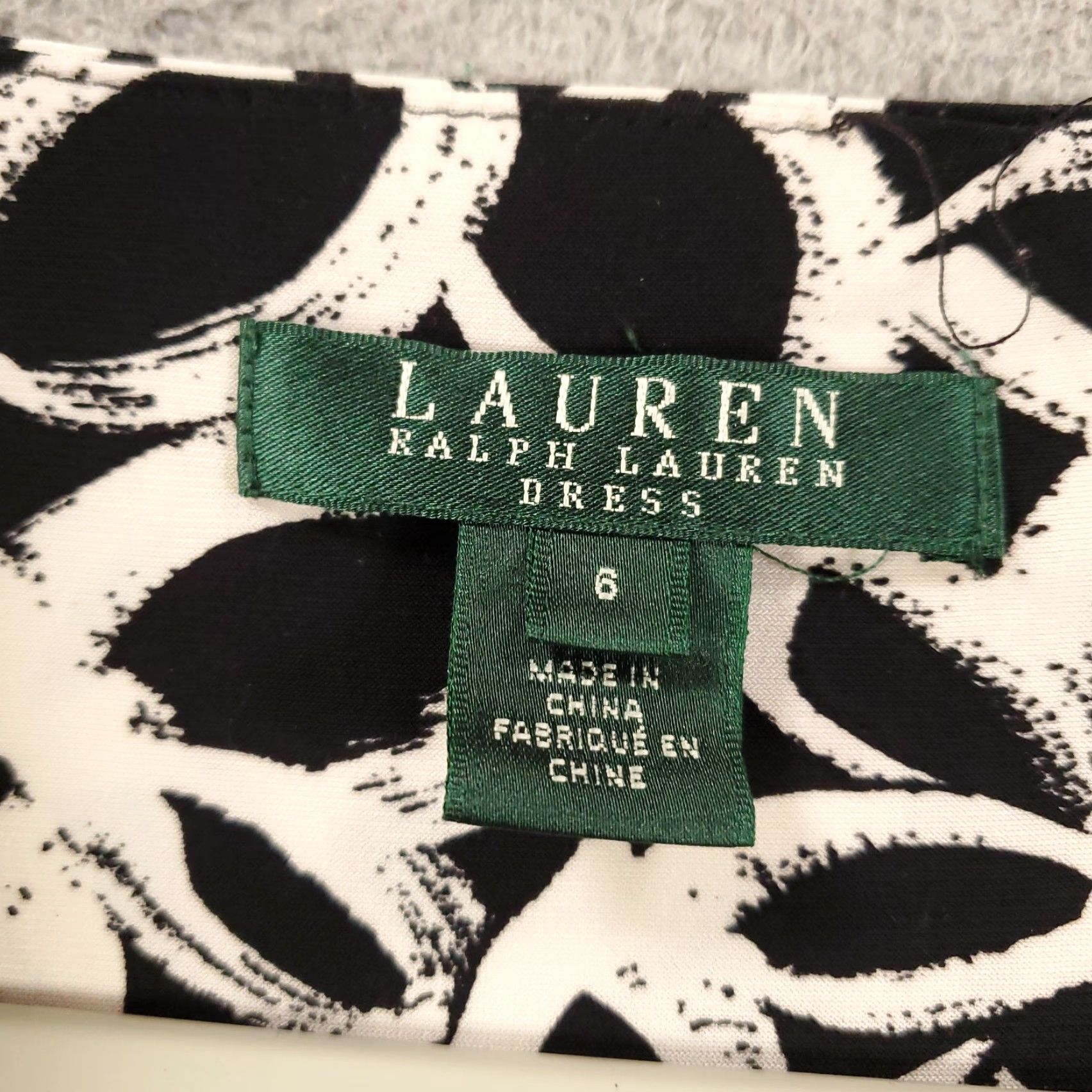 Ralph Lauren Ralph Lauren Shift Dress Womens Size 6 White Black Geometric V-Neck Stretch Shirt Dress Mens Women Girls? Size M / US 6-8 / IT 42-44 - 5 Thumbnail