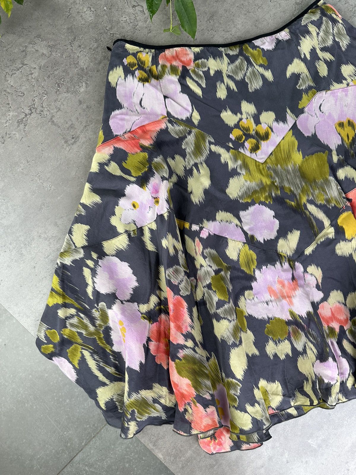 Paul Smith Paul Smith Silk Flared Skirt Size 30" / US 8 / IT 44 - 8 Thumbnail