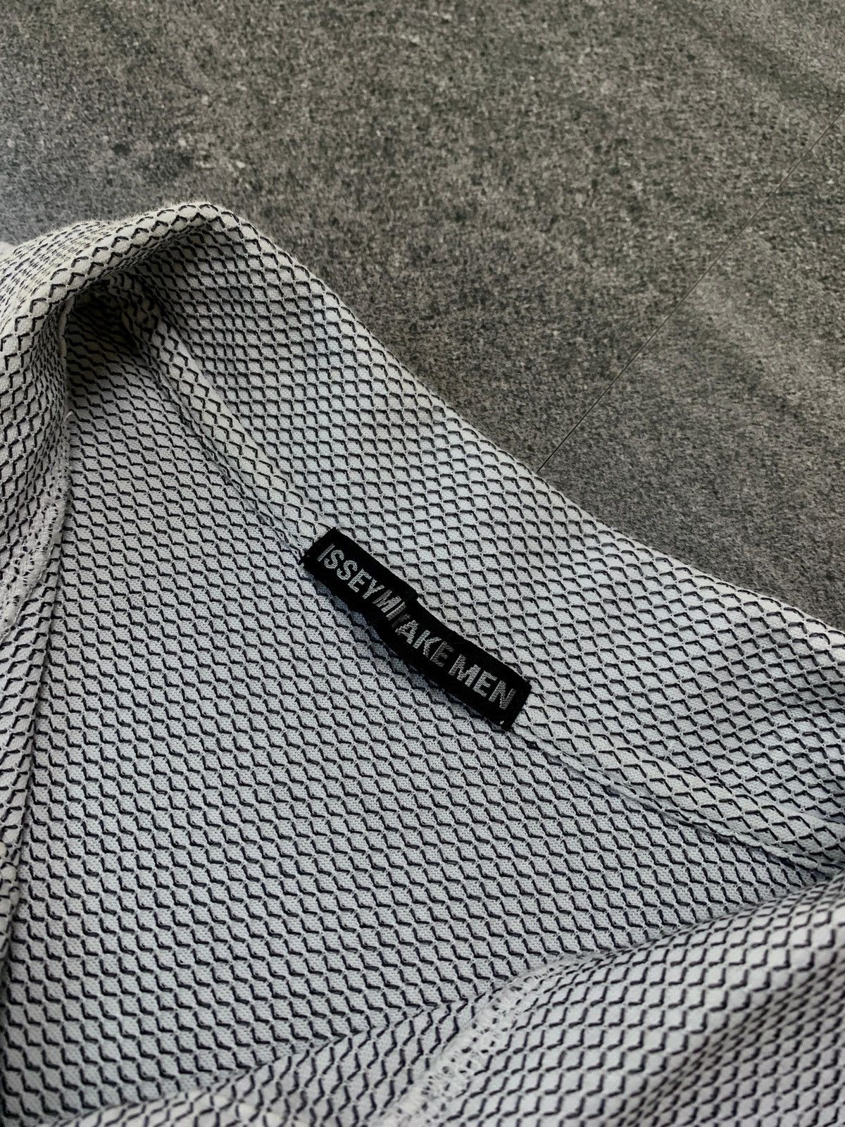 Issey Miyake FREE TAX! Reversed Mesh Polo Shirt - Small Size US S / EU 44-46 / 1 - 7 Thumbnail