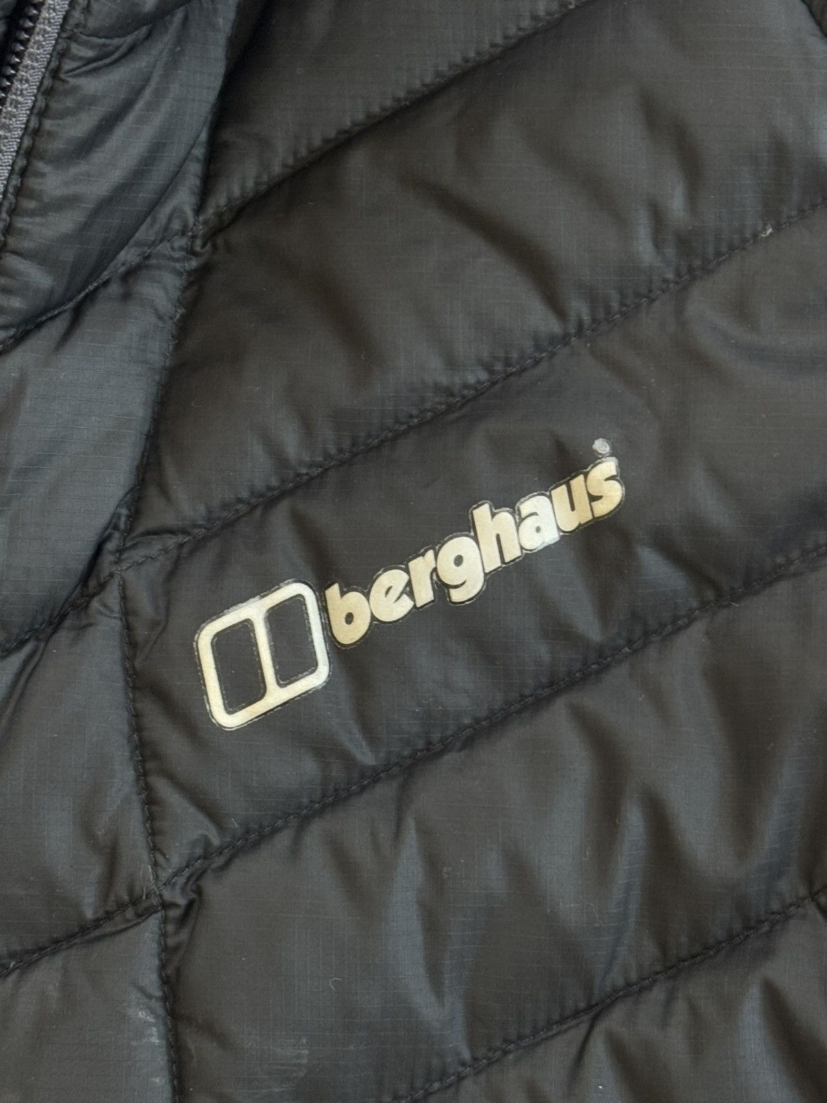 Berghaus Berghaus M zip down jacket hooded quilted light coat outdoor Size US M / EU 48-50 / 2 - 10 Thumbnail