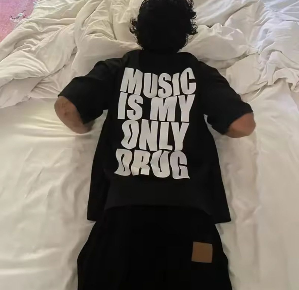 Japanese Brand Streetwear Love Music is My Only Drug Hip Hop T-Shirt Size US XL / EU 56 / 4 - 1 Thumbnail