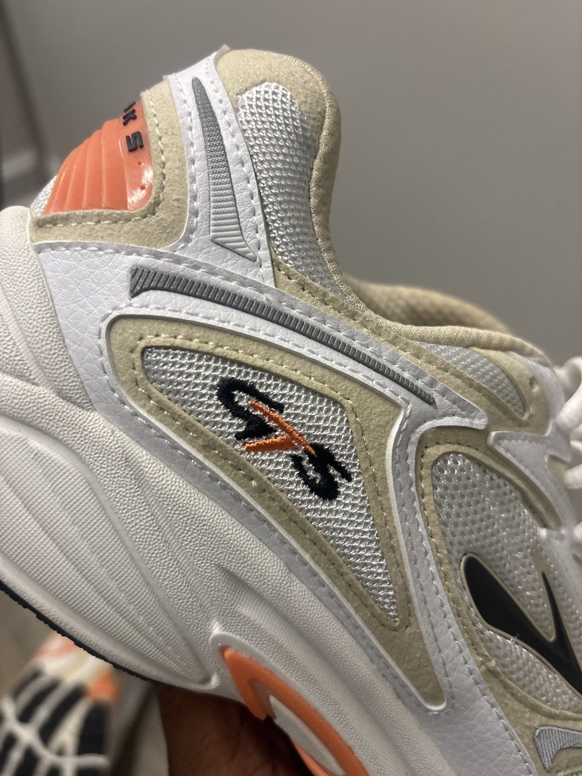 Brooks Brooks adrenaline GTS Size US 13 / EU 46 - 5 Thumbnail