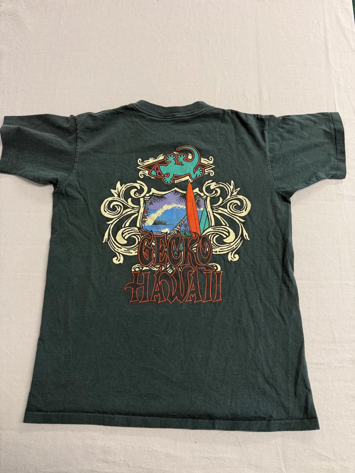 Other Vintage Gecko Hawaii Surf T-shirt Big Wave Art Gun Surfboard Size US M / EU 48-50 / 2 - 3 Thumbnail