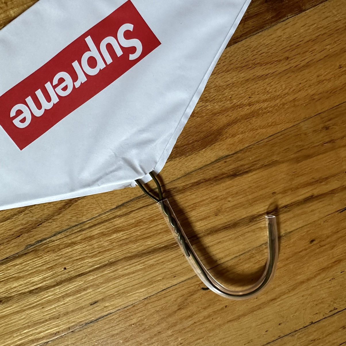 Supreme 2024 wire hanger Size ONE SIZE - 4 Thumbnail