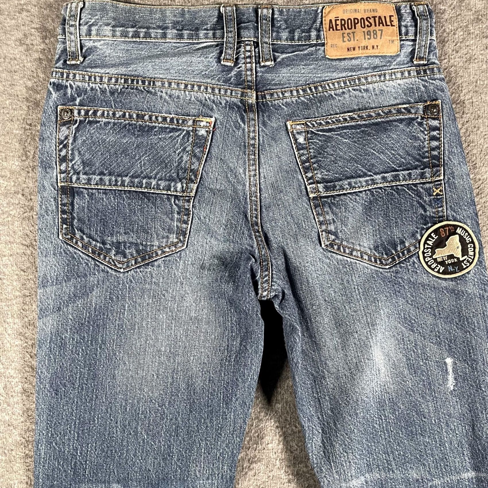 Vintage Aéropostale Essex Jeans Mens 29x30 Blue Denim Music Patch Distressed Straight Leg Rock Shirt/Jeans Size US 29 - 5 Thumbnail