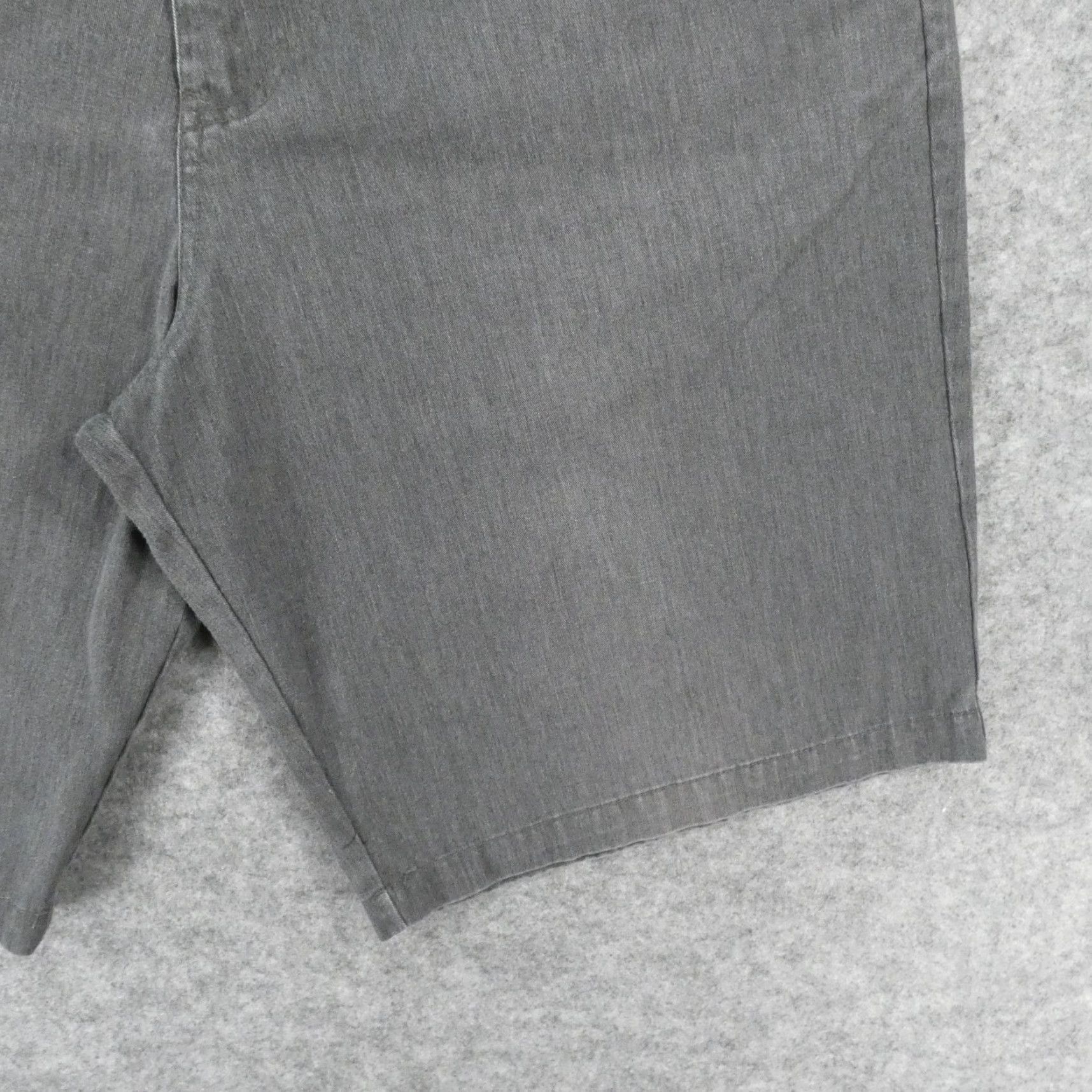 Volcom Volcom Mens Shorts 36 Chino Flat Front Gray Casual Skater Surfer Size US 36 / EU 52 - 4 Thumbnail