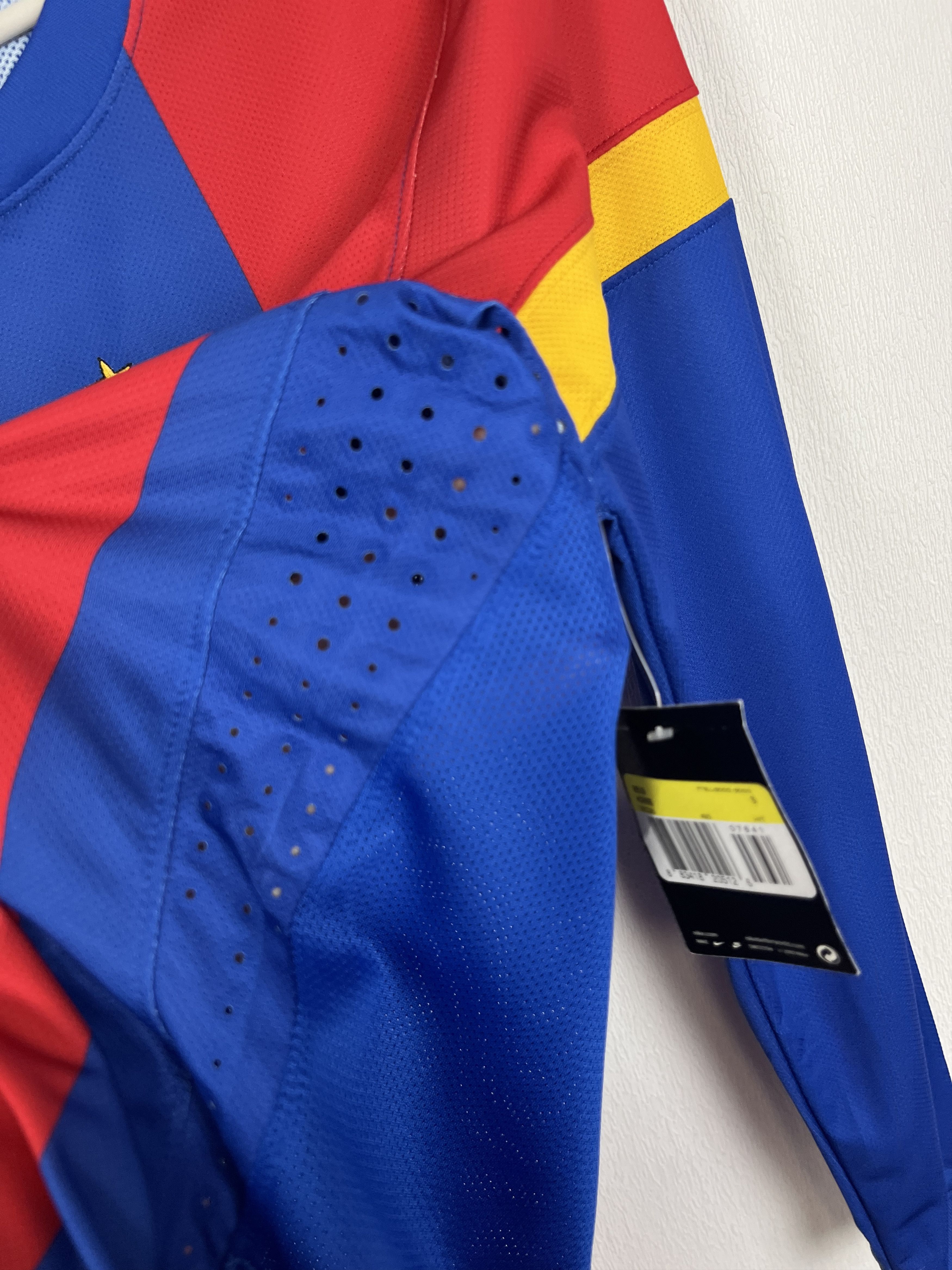 Nike Basel football shirt 2011 Soccer Player Issue Nike Tee Hype Size US S / EU 44-46 / 1 - 6 Thumbnail