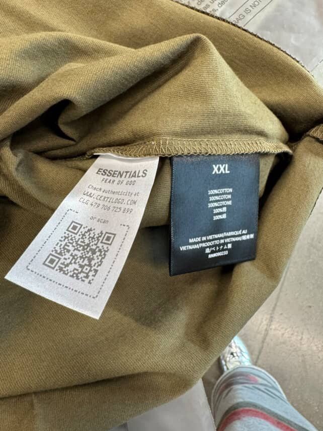 Fear of God Fear of God Essentials Jersey Crewneck Tee Olive Size US XXL / EU 58 / 5 - 3 Thumbnail