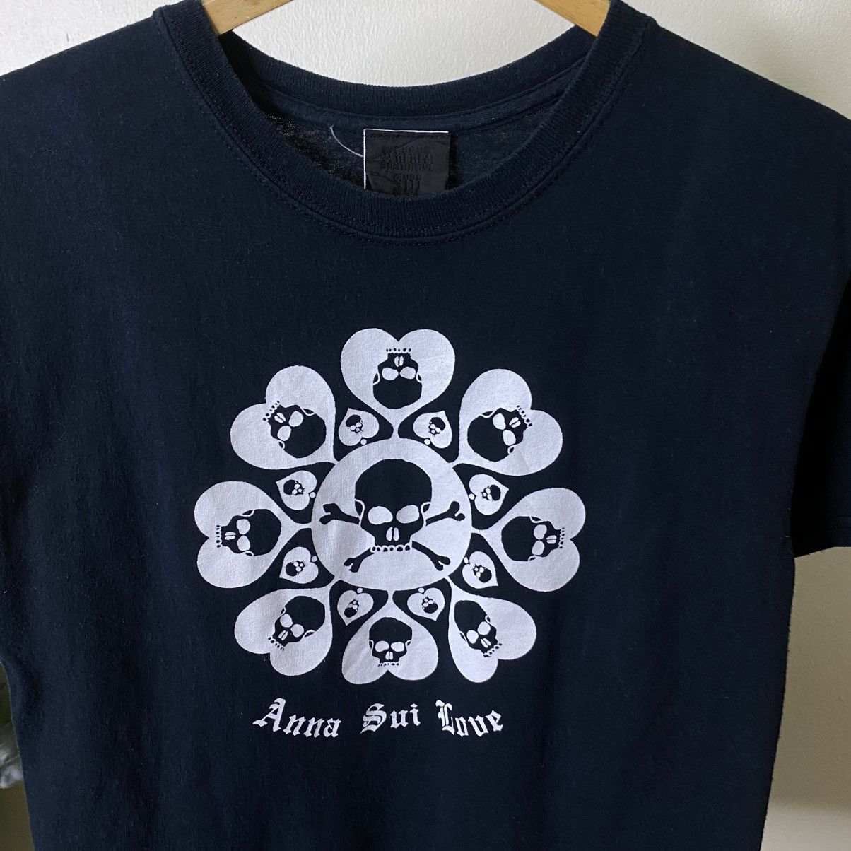 If Six Was Nine 1990s Anna Sui Love Skulls Cyber Gothic Punk Cropped Tshirt Size US S / EU 44-46 / 1 - 2 Thumbnail
