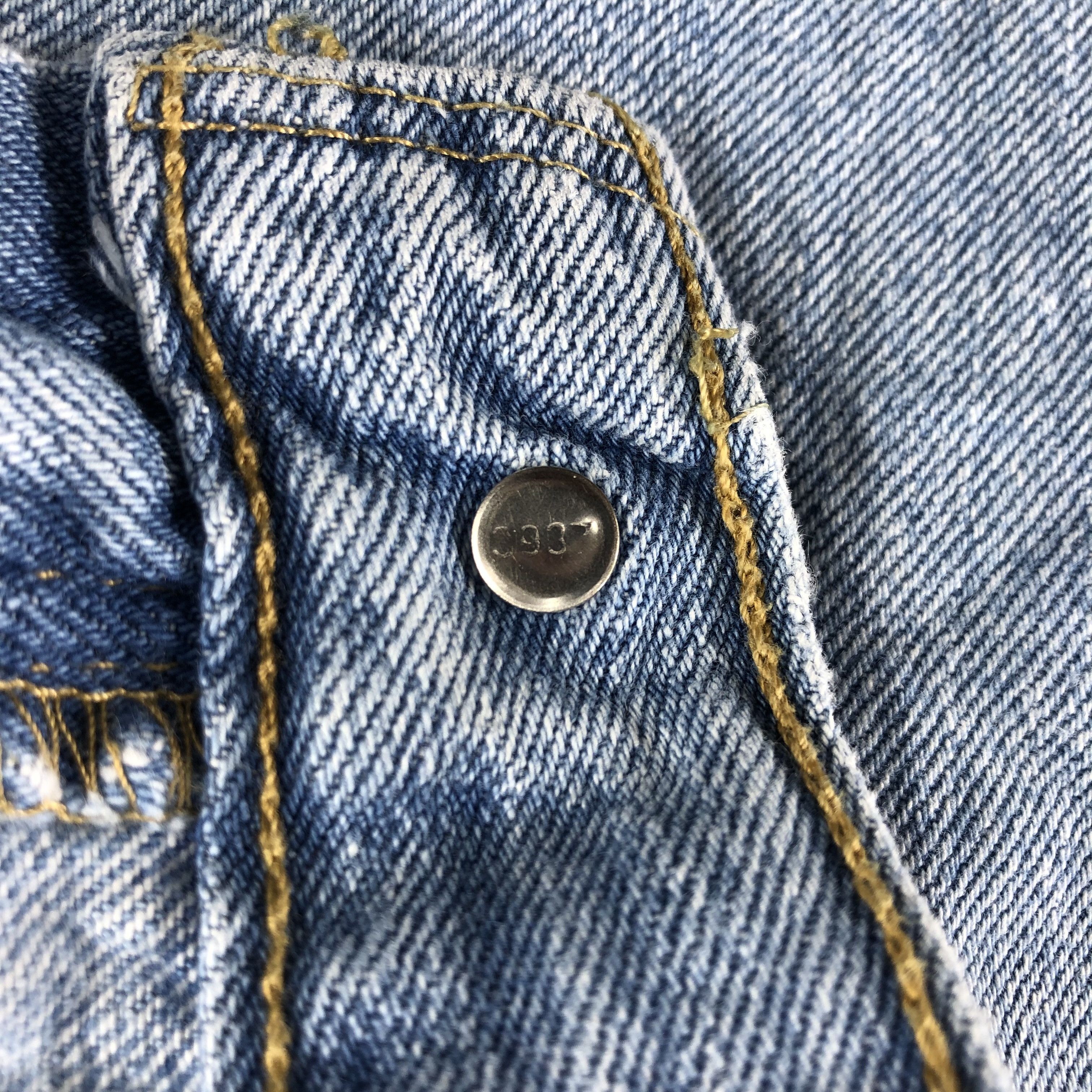 Levi's × Vintage Vintage Light Wash Levis 550 Jeans-JM2827 Size US 29 - 12 Thumbnail
