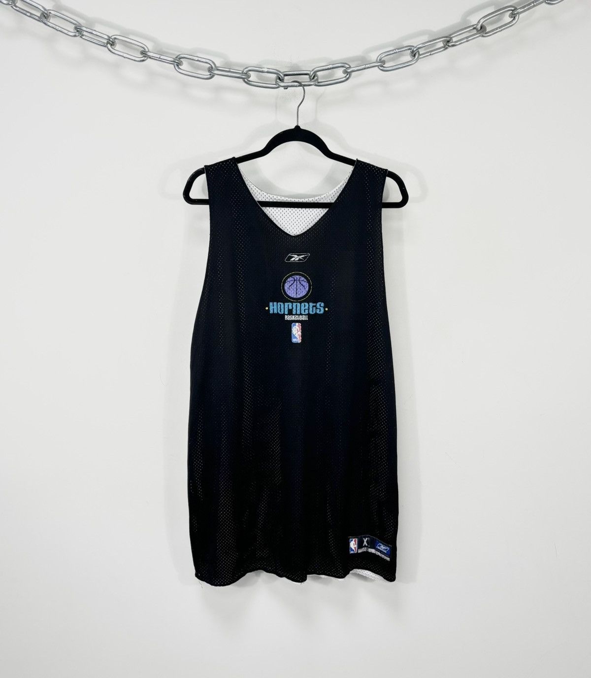 Reebok Vintage Reebok Charlotte Hornets Reversible Rare NBA Jersey Size US XL / EU 56 / 4 - 1 Thumbnail