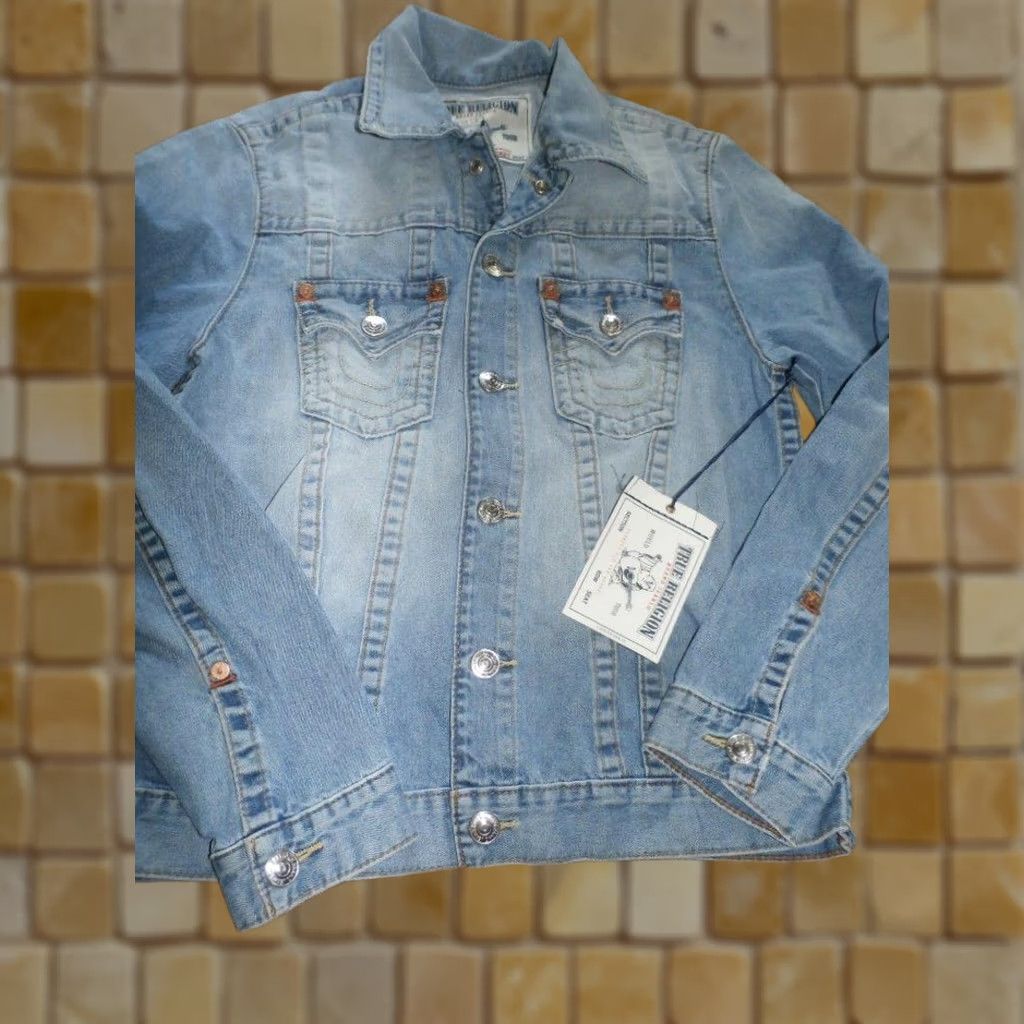 True Religion VINTAGE NEW WOMENS TRUE RELIGION TRUCKER JACKET SIZE M BLUE JEAN MSRP 49.00 M2FQ590M Size 32" / US 10 / IT 46 - 1 Preview