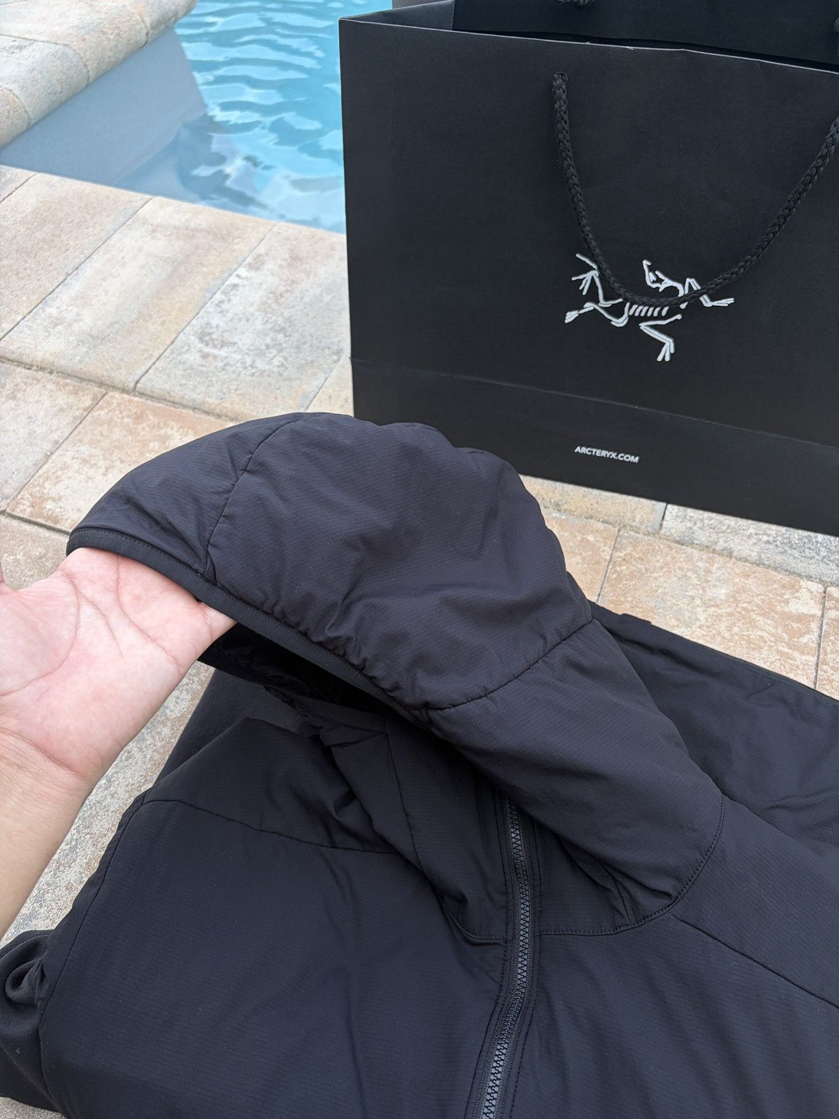 Arc'teryx Arc’teryx Atom LT ‘Black’ Size US M / EU 48-50 / 2 - 7 Thumbnail