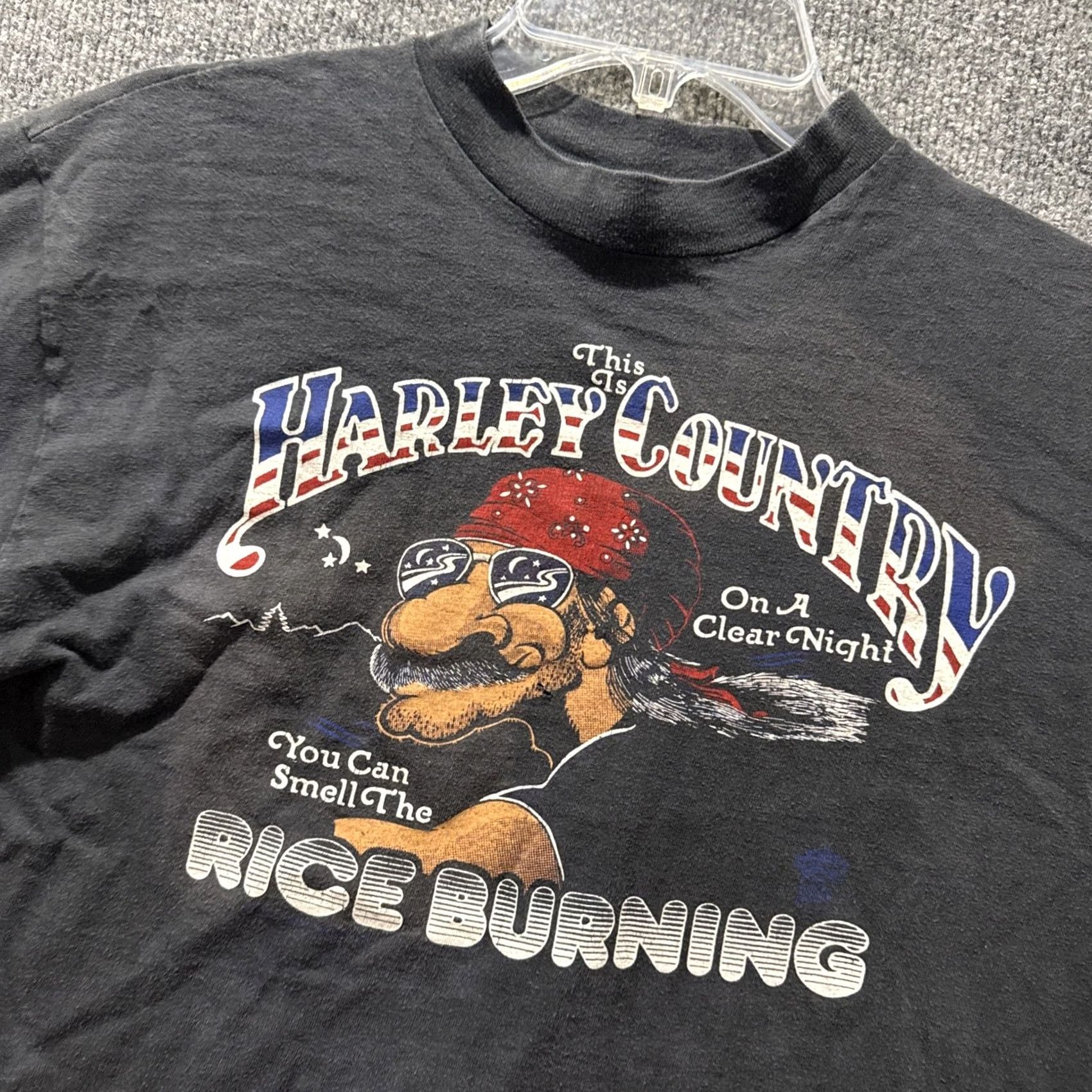 Harley Davidson VINTAGE Harley-Davidson You Can Smell The Rice Burning Black T-Shirt Short Sleeve L Mens 80s Size US 33 - 2 Thumbnail