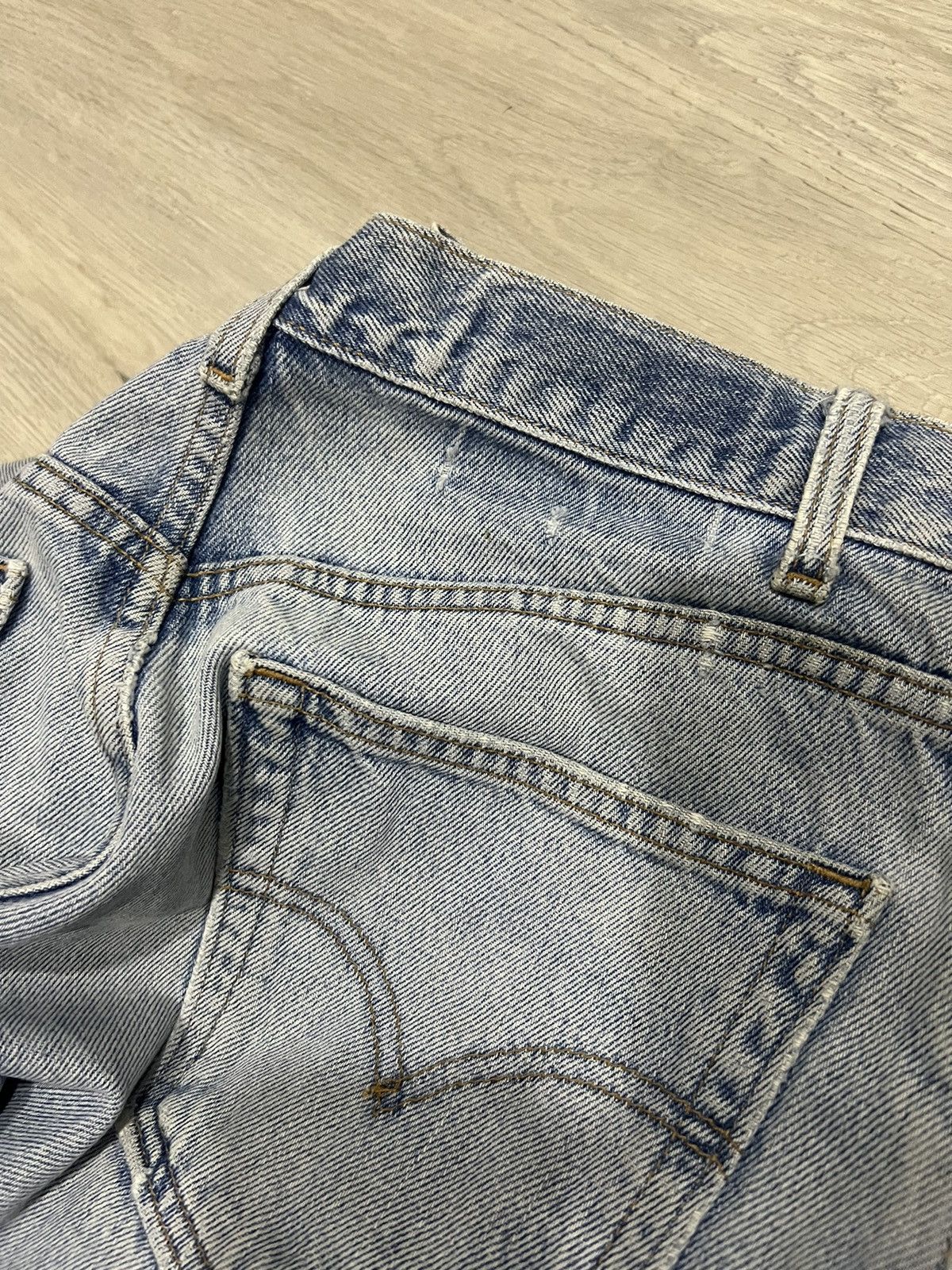 Levi's × Vintage Vintage Levi’s 505 Jeans Lighwash Straightleg Distressed Size US 30 / EU 46 - 4 Thumbnail