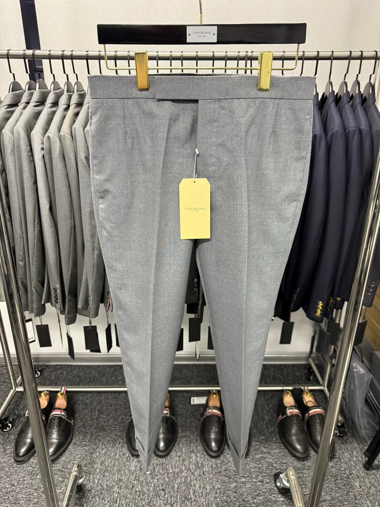 Thom Browne Thom Browne Mid Gray High-Waist Wool Pants Size 0 Size US 28 / EU 44 - 1 Thumbnail