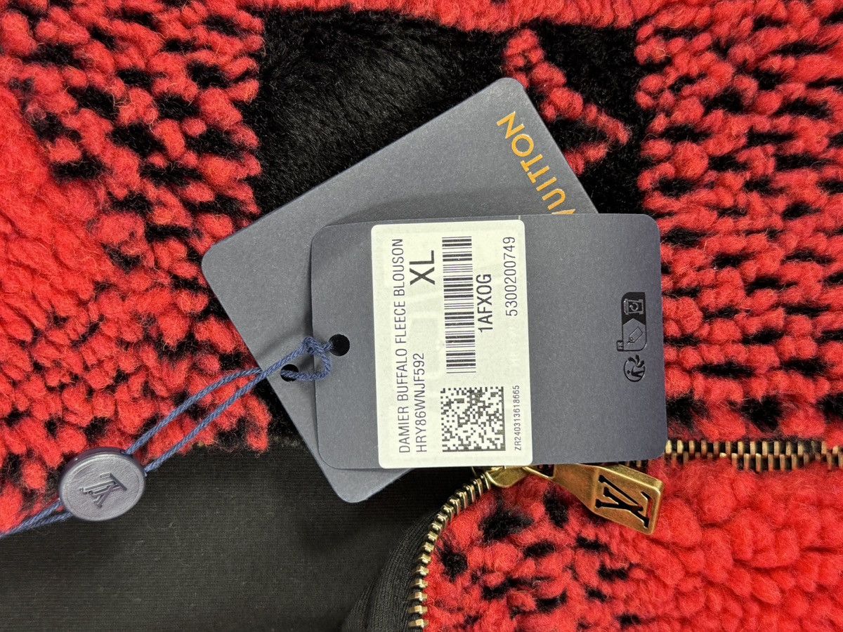 Louis Vuitton PHARRELL WILLIAMS AW24 WEST DAMIER FLEECE JACKET 1AFXOF RED Size US XL / EU 56 / 4 - 6 Thumbnail