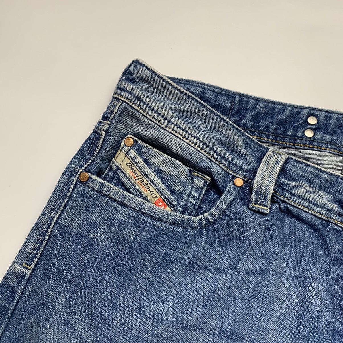 Diesel Diesel Straight Pants Denim Vintage Jeans Size US 33 - 18 Thumbnail