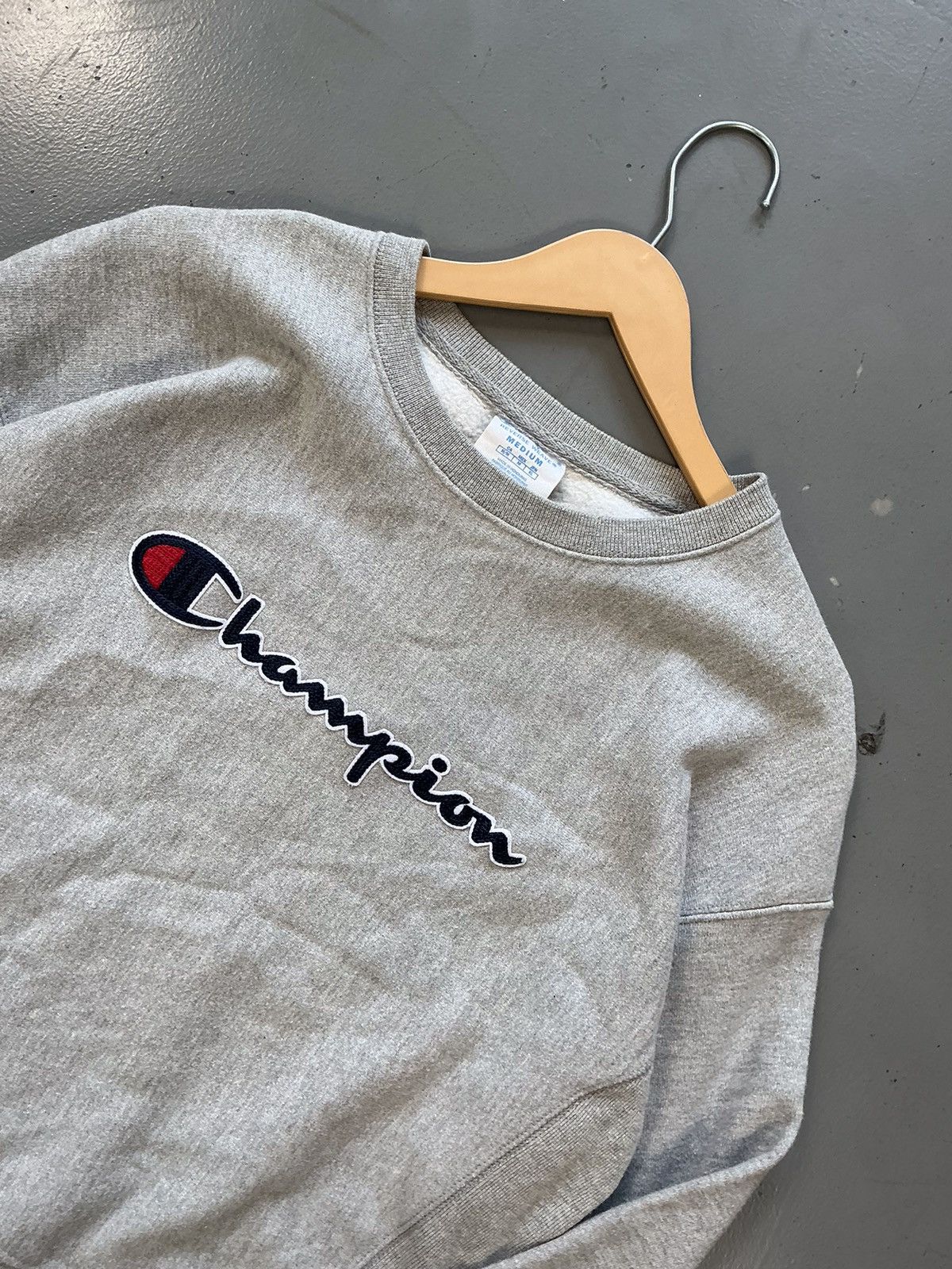 Champion × Vintage Vintage champion SpellOut boxy fit sweatshirt Size US S / EU 44-46 / 1 - 4 Thumbnail
