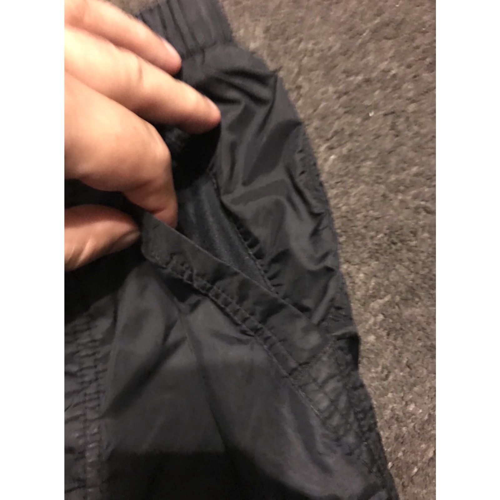 Nike VINTAGE Nike Track Pants Women XL Black Baggy Nylon Windbreaker Y2K Style Pants Womens Size 40" / US 18 - 3 Thumbnail