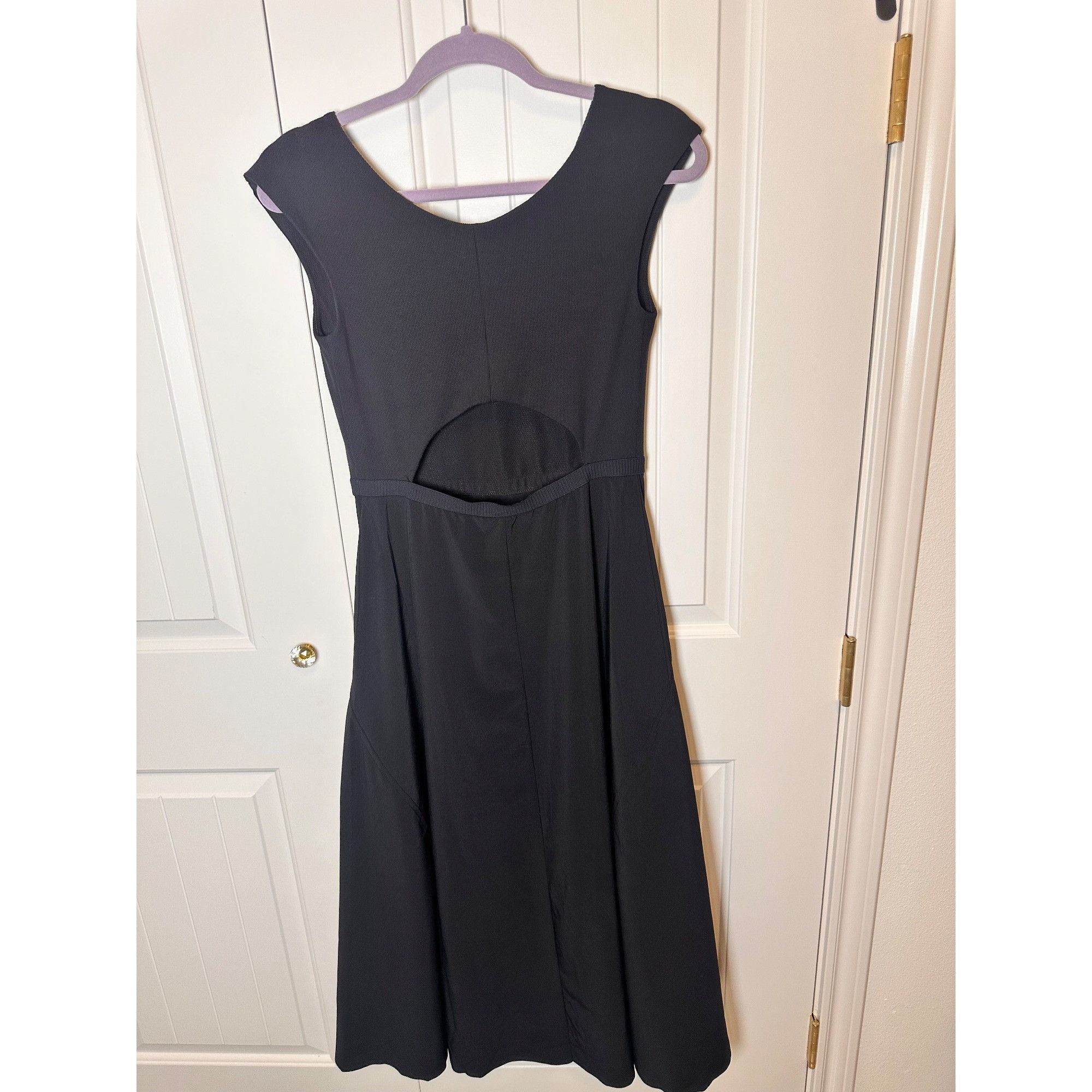 Athleta ATHLETA Ryder Dress, Size: SP Black, #988525 Fit & Flare Mid Size S / US 4 / IT 40 - 4 Thumbnail