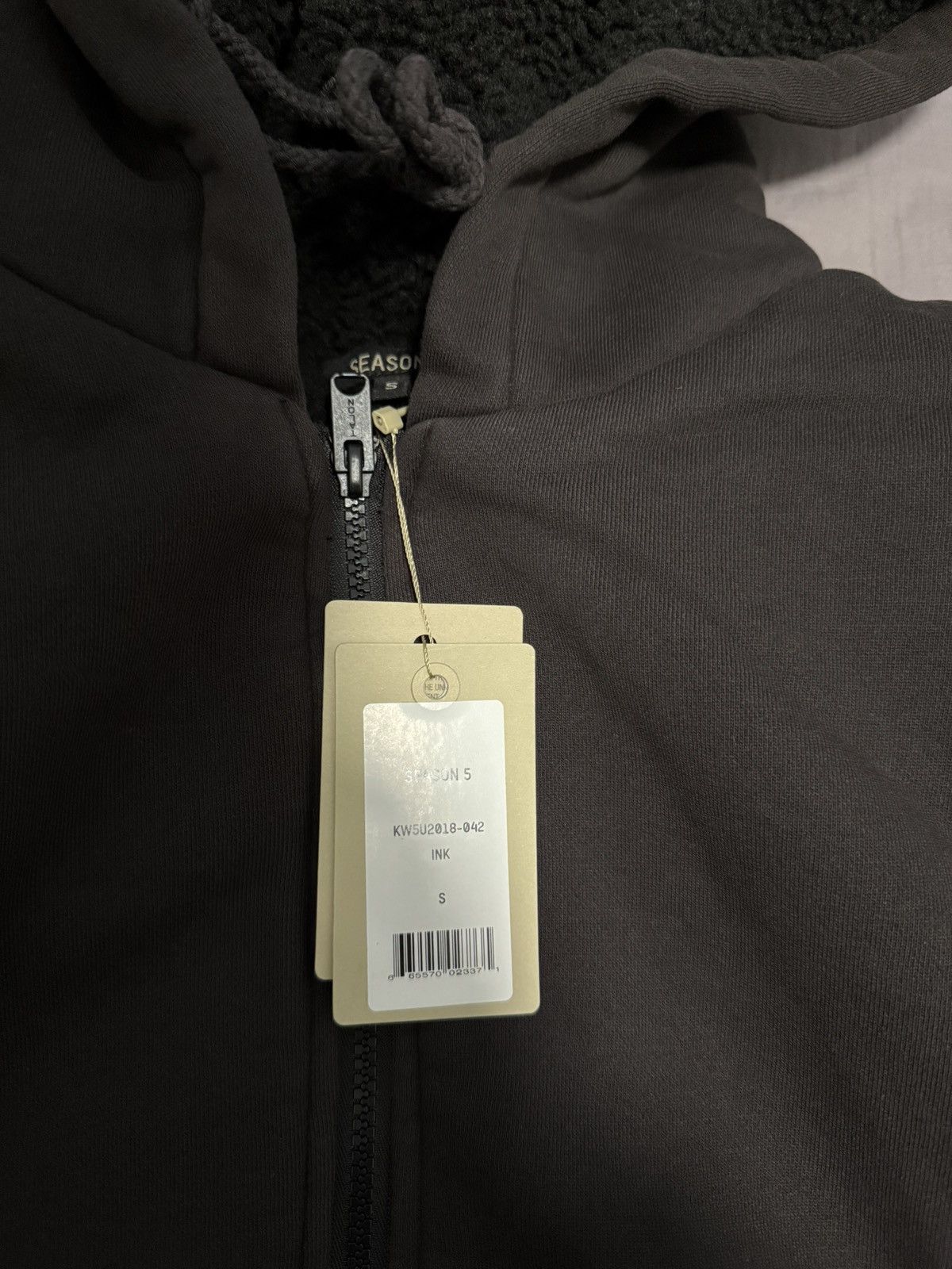 Yeezy yeezy season 5 sherpa reversible zip up hooded sweatshirt Size US S / EU 44-46 / 1 - 3 Thumbnail