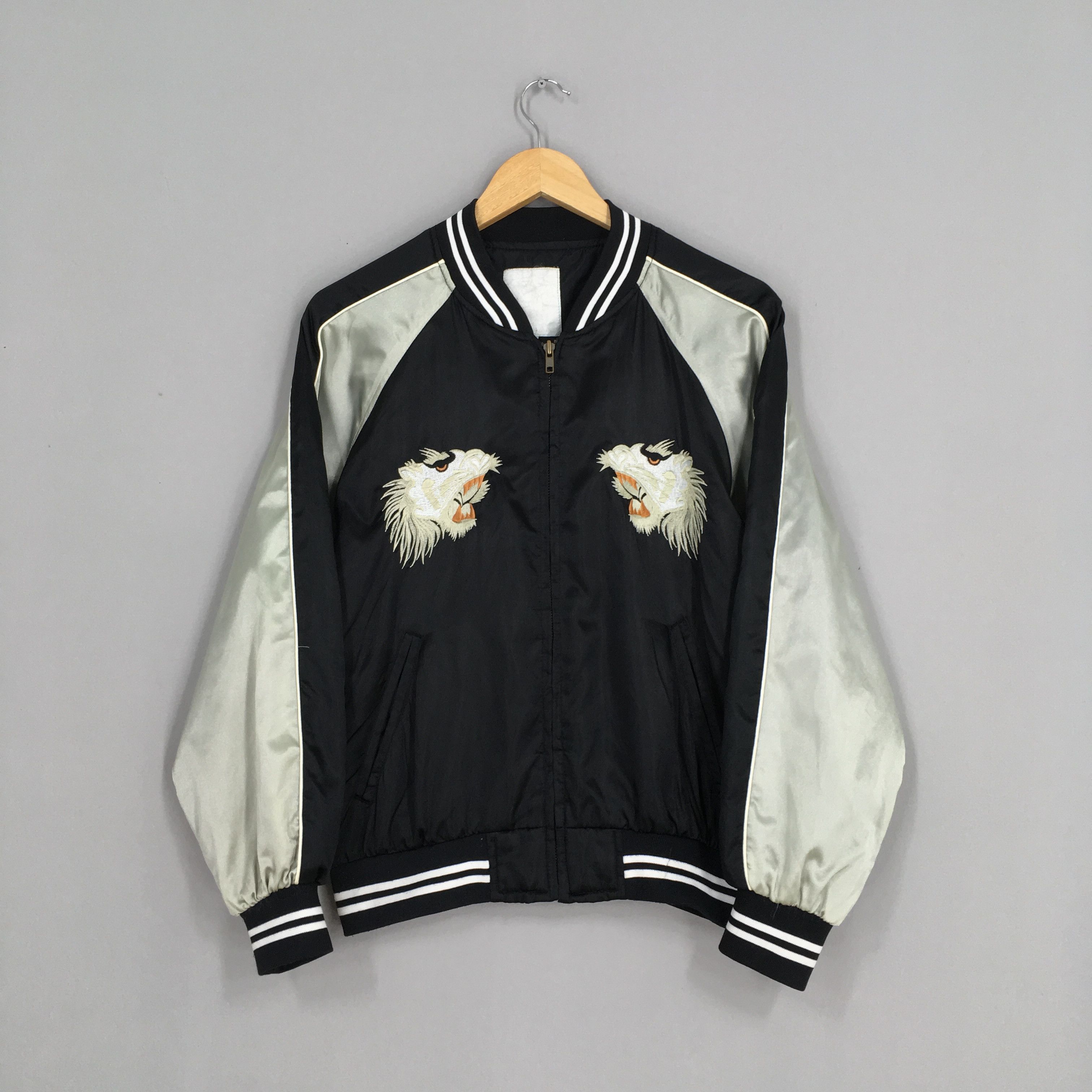 image of Kimono Japan Dragon x Sukajan Souvenir Jacket Vintage 80's Sukajan Dragon Souvenir Tiger Jacket Med