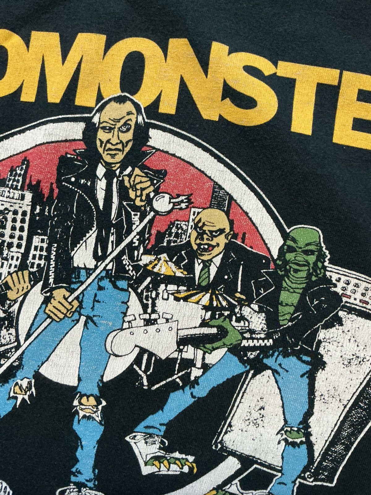 Other Mad Monster Party Rock Band Musical Horror Graphic T-Shirt Size US L / EU 52-54 / 3 - 6 Thumbnail