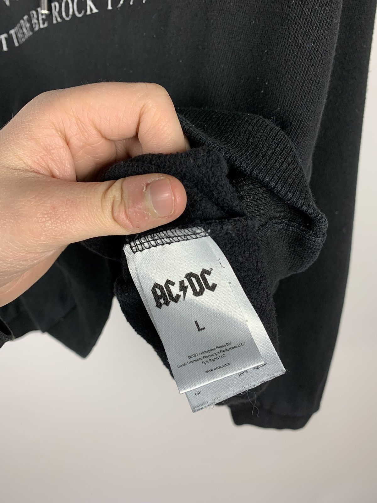 Band Tees Ac/Dc Rock Band 1977 Hoodie Tour Size L Faded Y2K Size L / US 10 / IT 46 - 9 Thumbnail