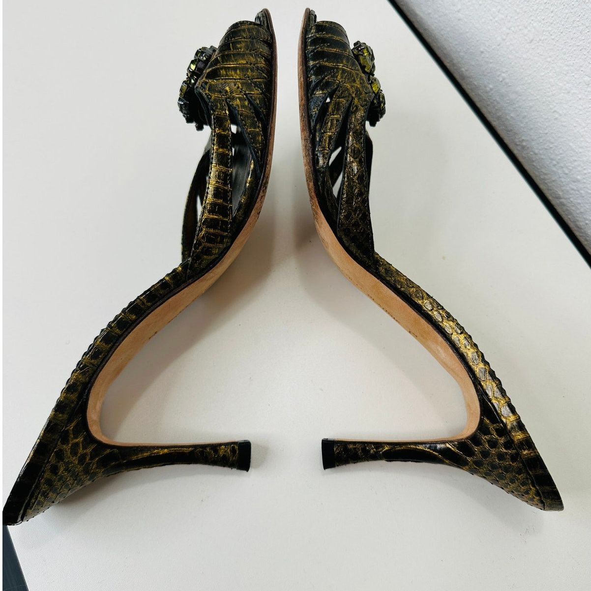 Manolo Blahnik Manolo Blahnik Green Hue Snake Jewel Sandal Heel 37.5 / 7.5 Size US 7.5 / IT 37.5 - 6 Thumbnail