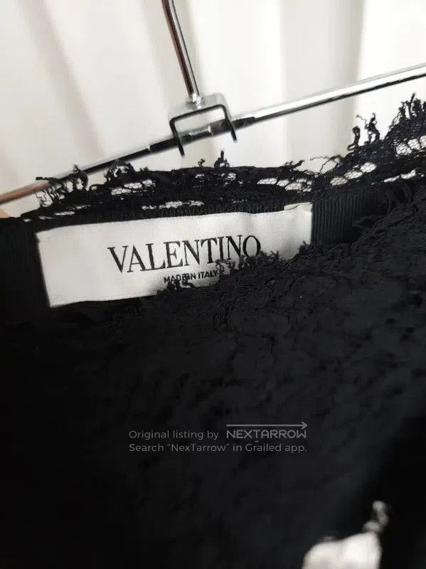 Valentino Valentino Black A-Line Mini Skirt . Size 30" / US 8 / IT 44 - 3 Thumbnail