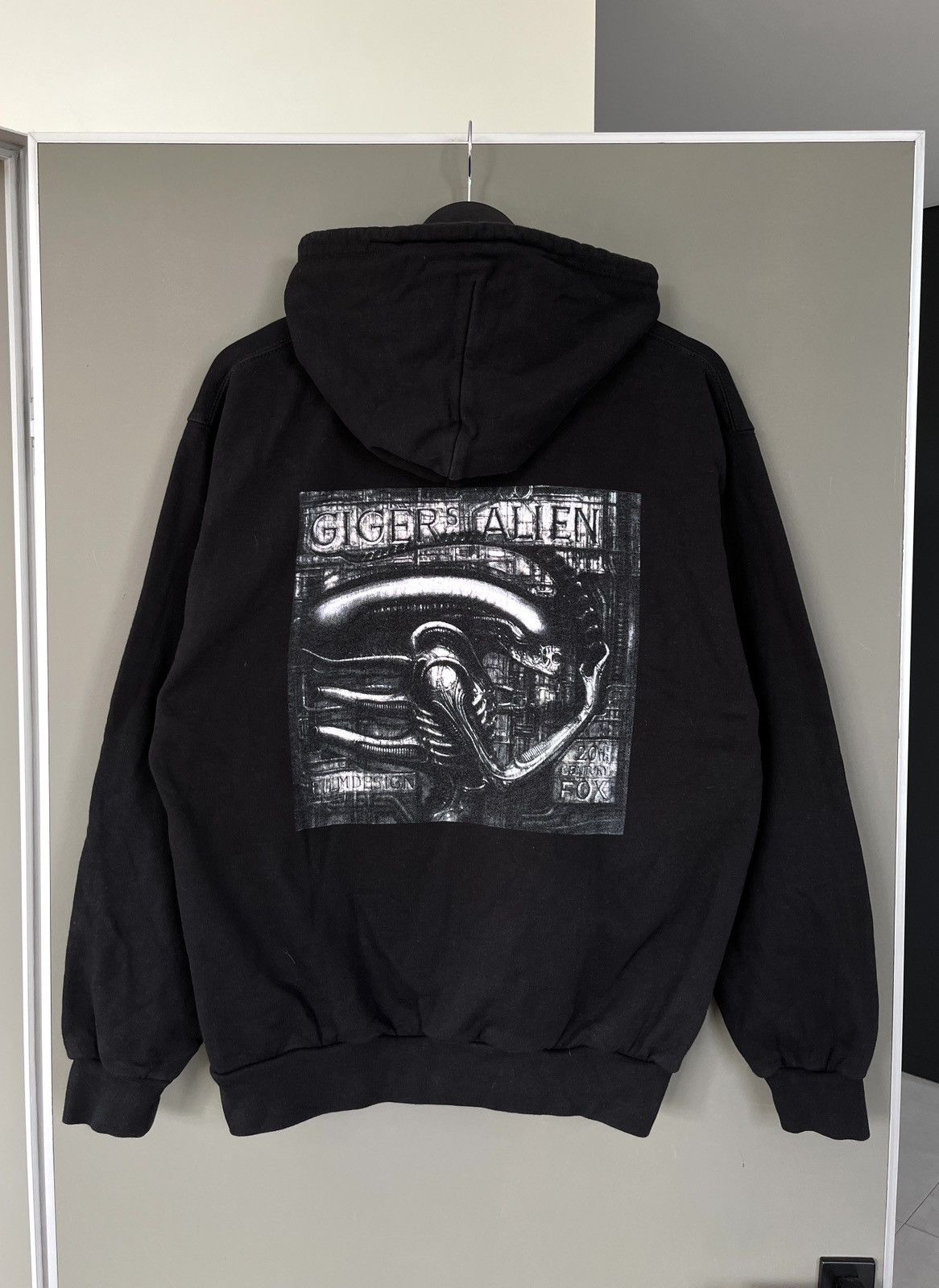 Other HR Giger Museum Alien Iconic Super Rare Heavyweight Hoodie Size US M / EU 48-50 / 2 - 1 Thumbnail
