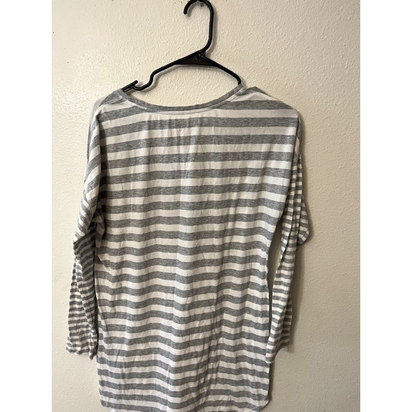 Victoria's Secret Victoria's Secret Sleep Shirt Women's XL Gray Striped Long Sleeve Crush Spell Graphic Logo Non-Named Shape Size XL / US 12-14 / IT 48-50 - 3 Thumbnail