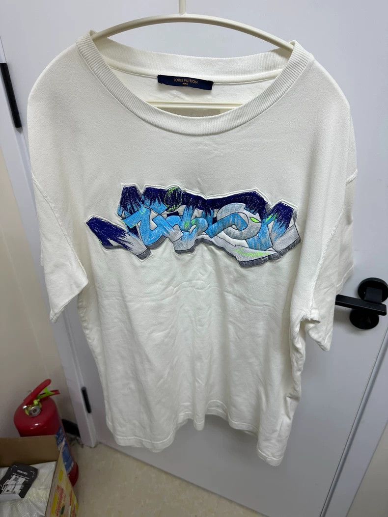 Louis Vuitton Louis Vuitton Graffiti Letter Short Sleeve Size US XL / EU 56 / 4 - 1 Thumbnail